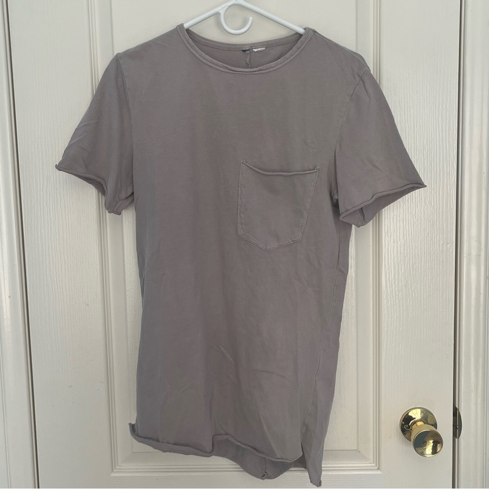 Divided T-shirt - Small